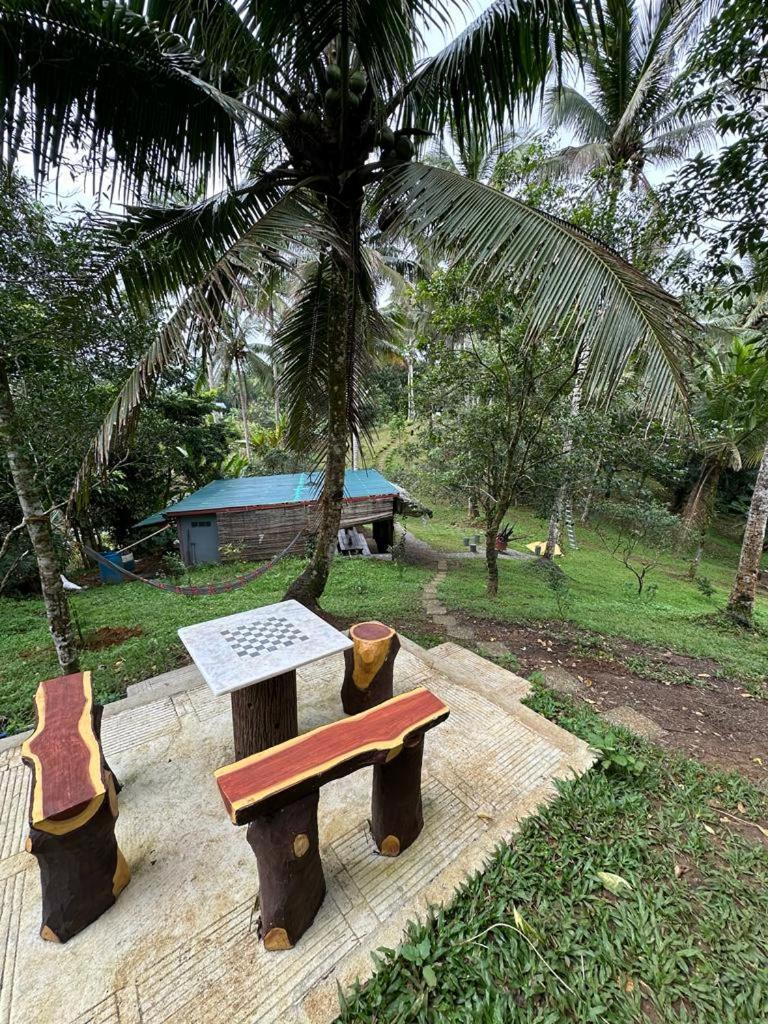 Elnora'S Farm Hotel Lucban Exterior photo